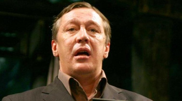 Ефремов был за рулем: видео с места смертоносного ДТП попало в Сеть - «Культура»