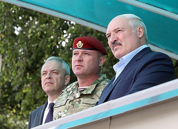 Лукашенко поручил силовикам не допустить "живой цепи" от Вильнюса до Киева - «Новости дня»