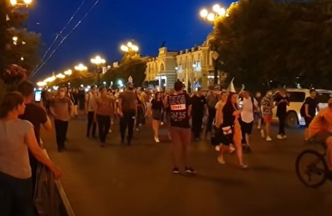 Митингующие в Хабаровске вступились за Белоруссию - «Власть и Общество»