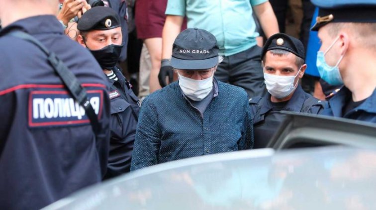 Подставной водитель и неисправная машина: Ефремову придумали оправдание - «Культура»