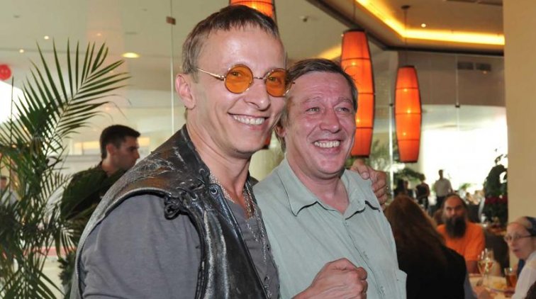 "Себя казнил": Охлобыстин рассказал о желании Ефремова попасть за решетку - «Культура»