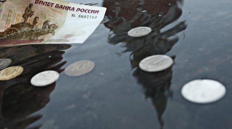 «Выше 100 за доллар»: Рублю предсказали новый обвал - «Новости дня»