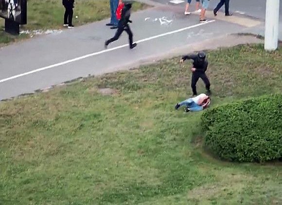 Защитники людей превращают людей в котлеты - «Новости дня»