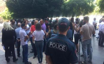 Заложники бездействия. Правительство не способно ставить точки - «Экономика»