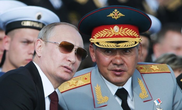 Вечером на сайте Кремля — утром на политзанятиях в армии - «Новости дня»
