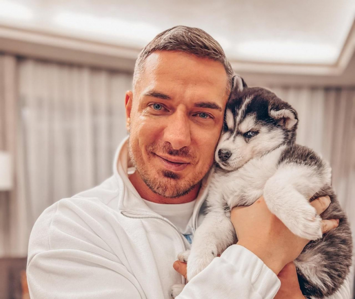 Курбан Омаров обвинил Сергея Лазарева в «бегстве» из России