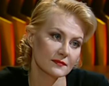 Рената Литвинова сообщила Хабенскому, что проходит лечение во Франции