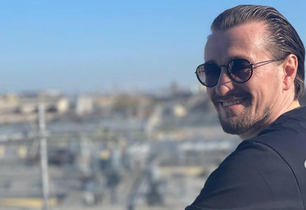 Летний сад и набережные: Сергей Безруков назвал любимые места для прогулок в Петербурге