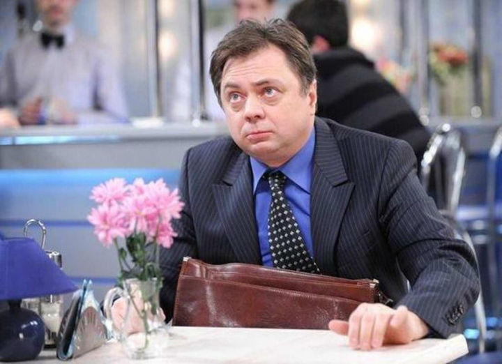 Леонов опасается ухода актеров из «Ленкома» по вине Захаровой