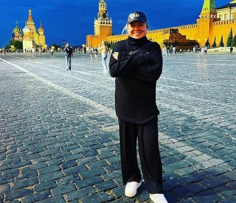Жигалова призвала Поплавскую думать о своих «пирожках» вместо наездов на Бузову