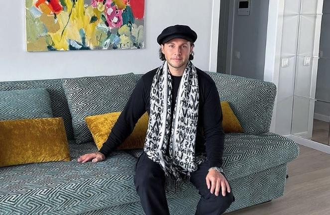 Манучаров раскритиковал Шахназарова за кнопочный телефон