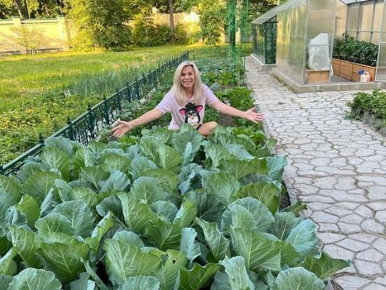 Марина Юдашкина похвасталась достижениями на огороде