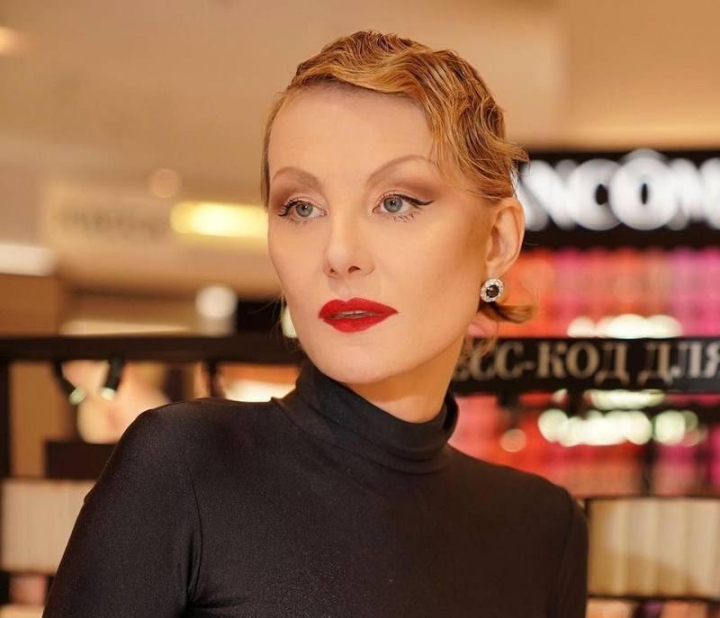 Литвинова представила новую коллекцию Balenciaga в рамках Недели моды в Париже