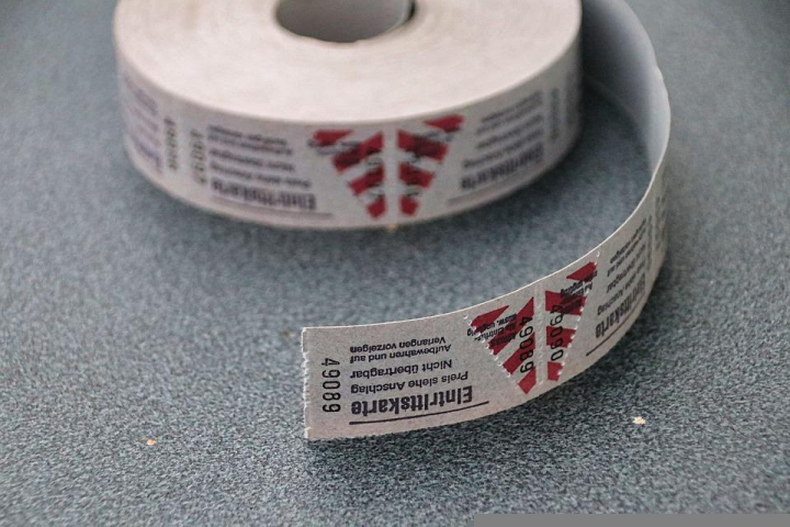 Волгоградцы не спешат покупать билеты на концерт покинувшего Россию Макаревича