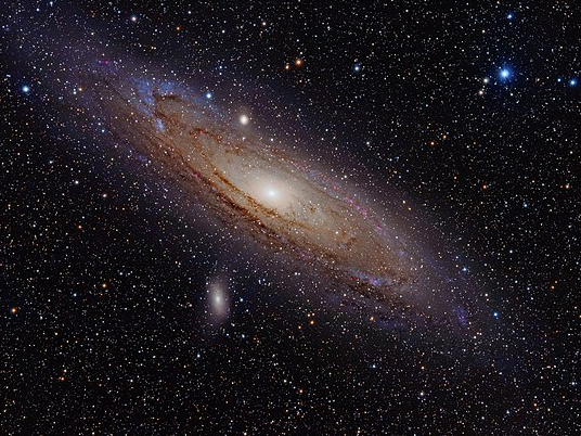 Телескоп Hubble передал на Землю самое большое изображение галактики Андромеда