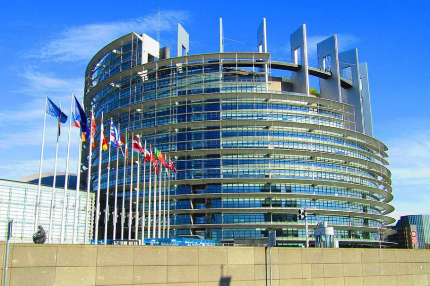 Эксперт Лобода уверен, что ЕС еще ждут настоящие "кризисные дни"