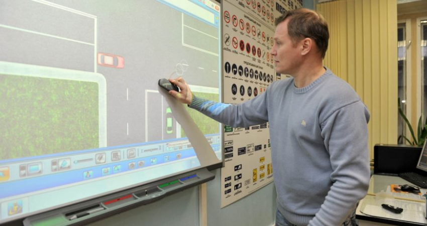 Какие поправки хотят внести в практическую часть обучения на водительские права