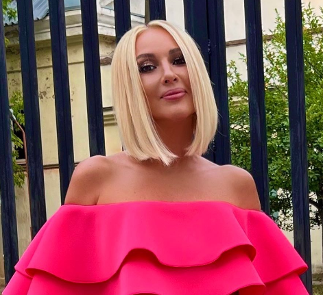 Кудрявцева на фоне слухов о разводе появилась на публике с Макаровым