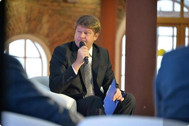 Губерниев сравнил агента вратаря Федотова с колорадским жуком
