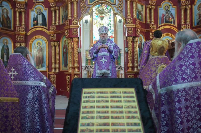 Церковный праздник Воздвижения Честного и Животворящего Креста Господня и другие торжества отмечают 27 сентября 2022 года