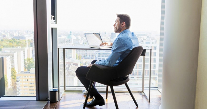 Кому в России запретят удаленно работать за границей