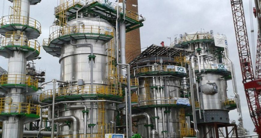 Германия может передать государству контроль над НПЗ в Шведте