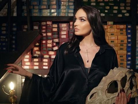 Алена Водонаева считает свои фото в купальниках «красной тряпкой» для женщин