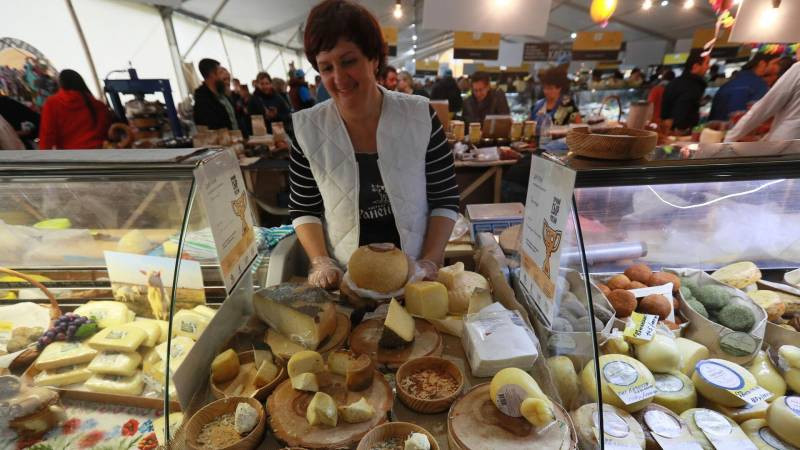 Названы продукты, которые в России подешевели сильнее всего