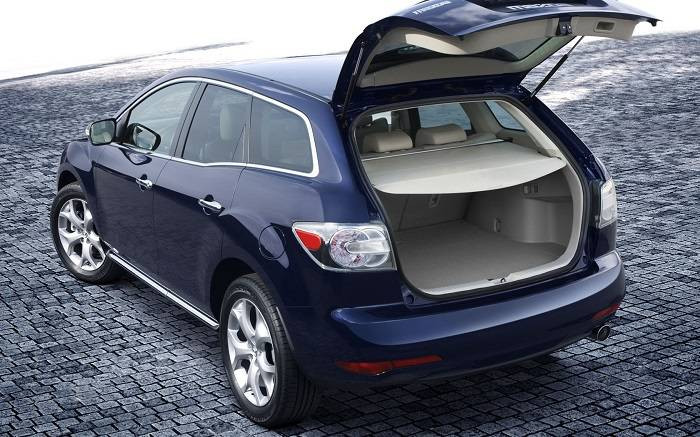 Россиян будут штрафовать и лишать прав за вещи в багажнике авто