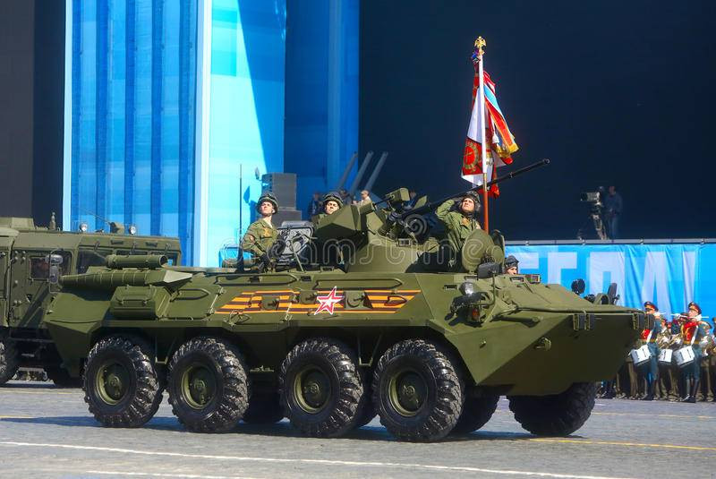 Почему военная техника стояла у здания Совфеда в Москве 26 октября 2022 года