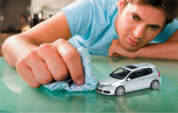Мужчины обрадуются полезному подарку в День автомобилиста 30 октября 2022 года