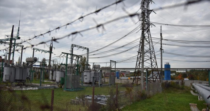 Власти Украины предупредили жителей страны о веерных отключениях электричества