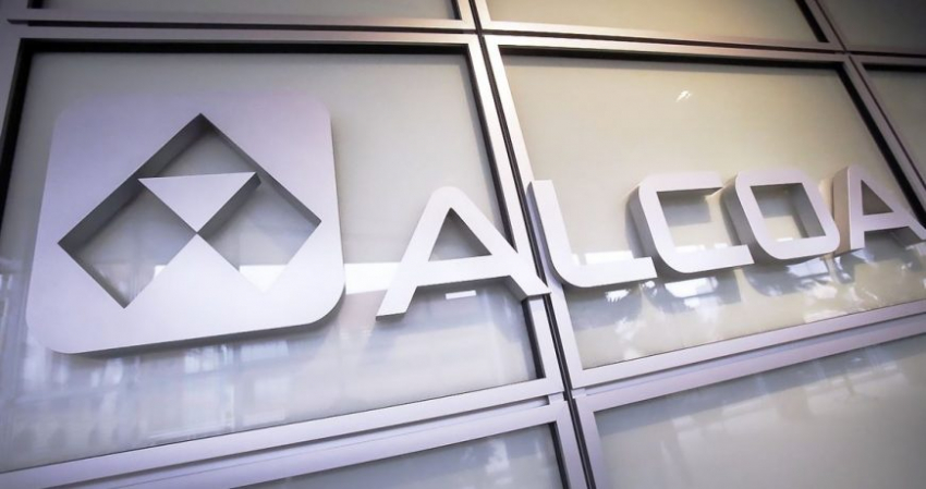 Чистая прибыль Alcoa сократилась в 3 раза