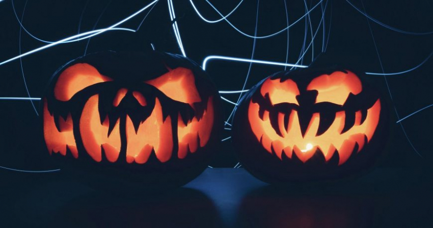 Когда отмечают Хэллоуин в 2022 году: креативные идеи жутковатых костюмов и декора