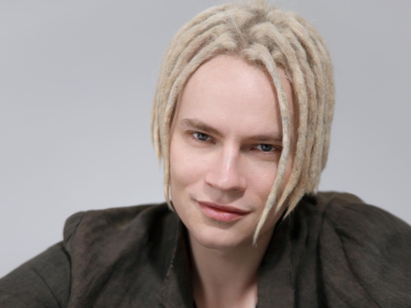 Российские артисты приняли участие в клипе SHAMAN на хит «Встанем»