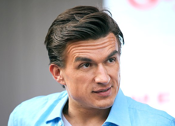 Топалову придется беспристрастно оценивать Тодоренко в «Ледниковом периоде»