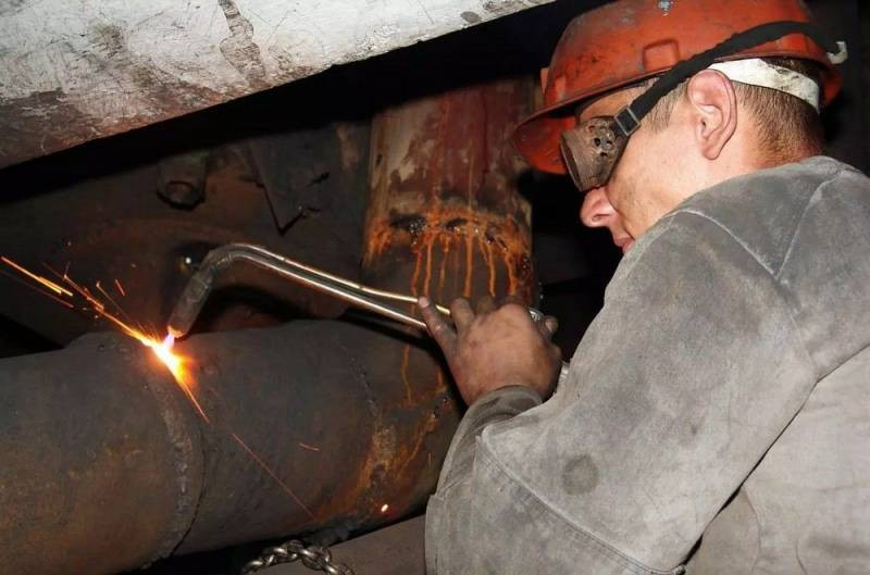 В РФ в 2023 году заработает новый закон по пенсиям за вредность
