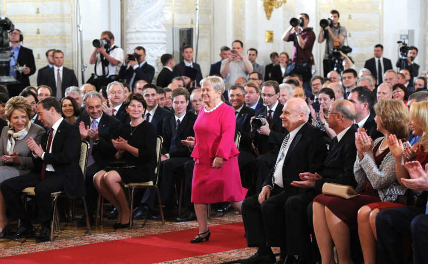 За 66 лет брака с Добронравовым Александра Пахмутова стала звездой, но не мамой