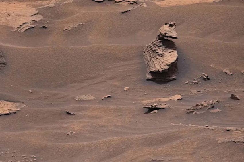 Марсоход Curiosity нашел каменную утку на Марсе