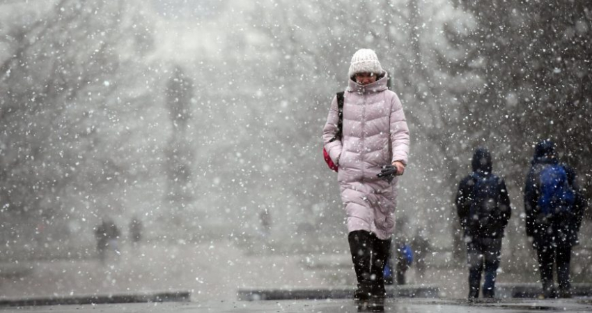 Синоптики спрогнозировали начало снегопадов и климатической зимы в Москве в 2022 году