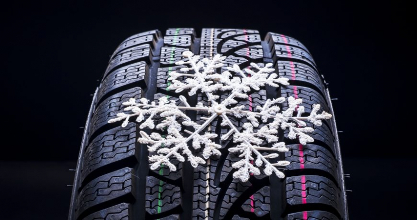 Зимняя резина обязательна с 1 декабря 2022 года, сообщили в ГИБДД России