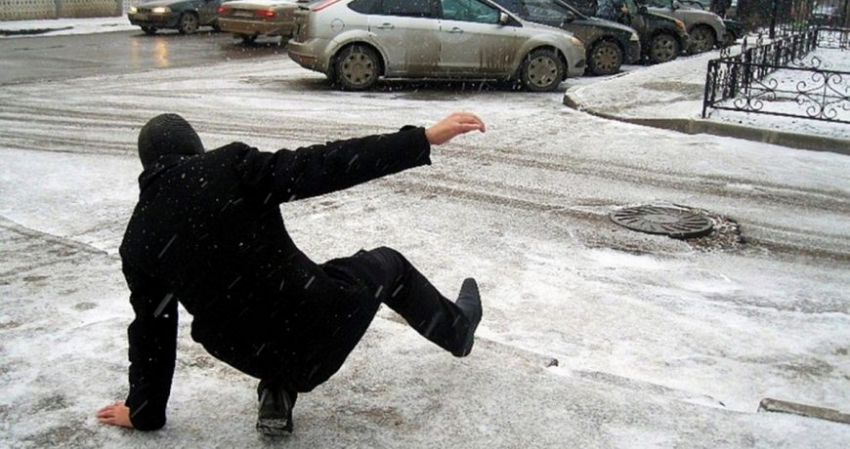 Как россиянам получить компенсационные выплаты за травмы при гололёде