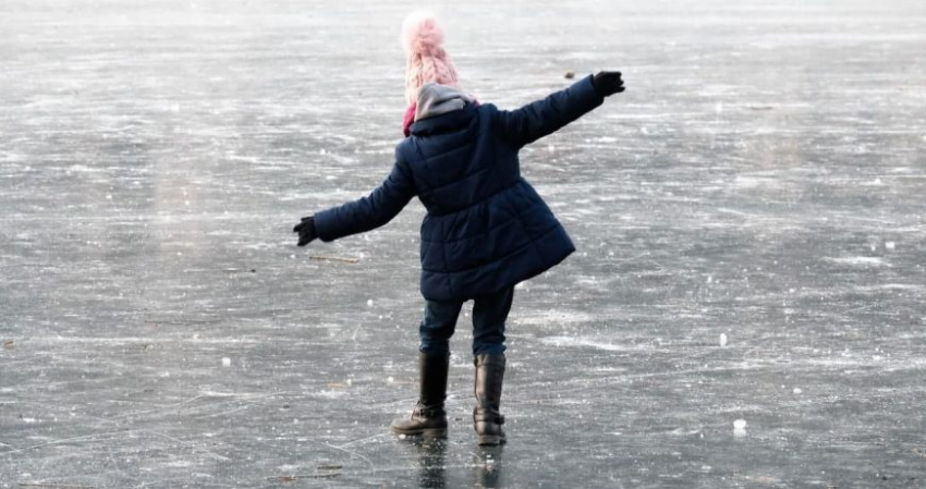 В России за падение на льду во дворе многоквартирного дома можно получить компенсацию