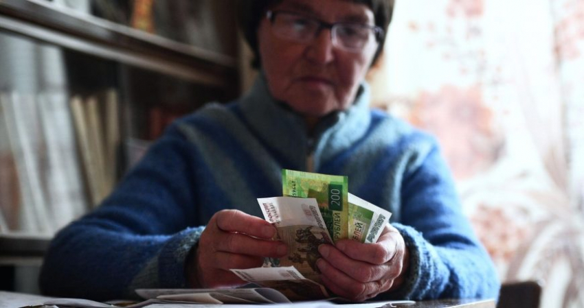 Кто из российских пенсионеров может получить крупную выплату к Новому 2023 году