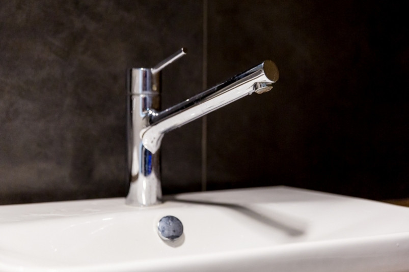 Более 15 тысяч жителей Снеговой Пади остались без водоснабжения из-за коммунальной аварии