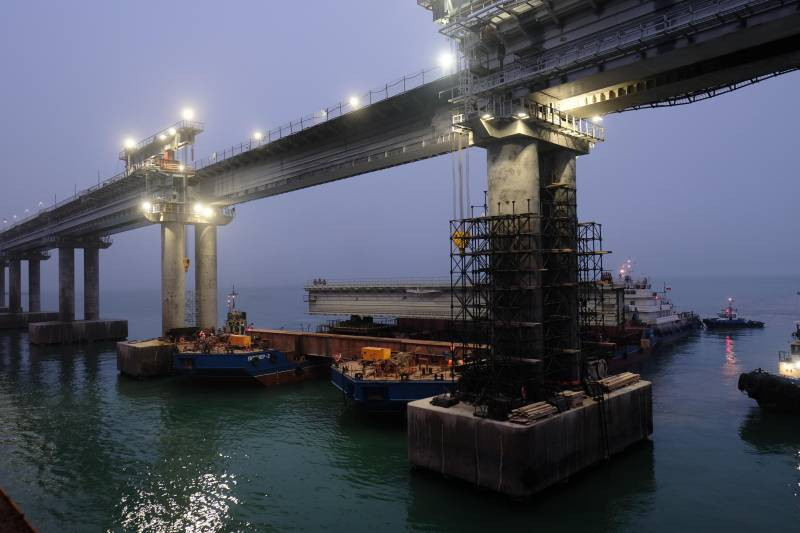Основные работы по восстановлению железнодорожной части Крымского моста завершены досрочно
