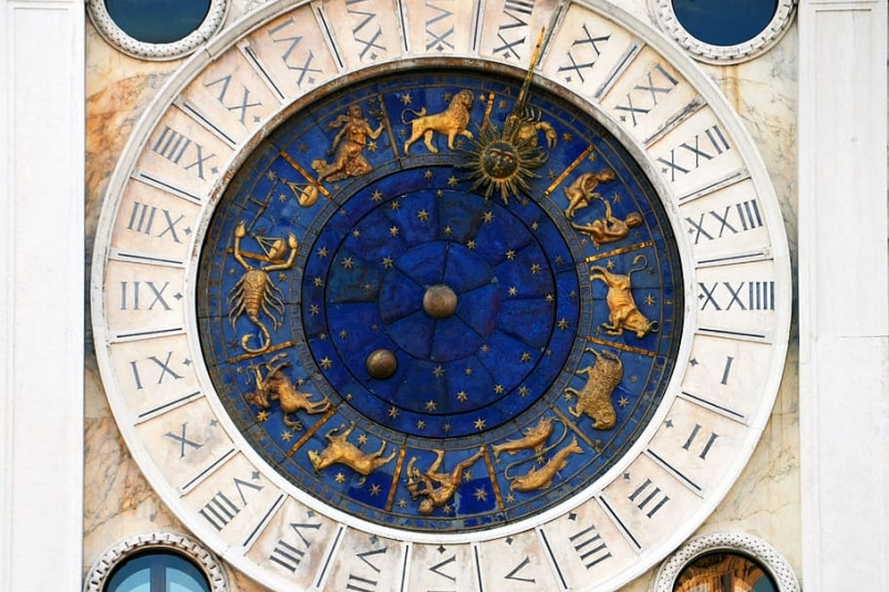 Влияние Овнов, авантюры Весов и могущество Стрельцов: подробный гороскоп на 1 мая