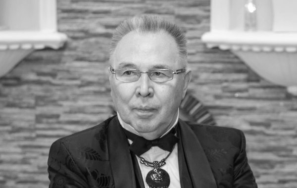 Модельер Вячеслав Зайцев скончался в возрасте 85 лет