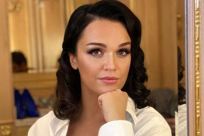 Певица Слава перестала скрывать имя внука Арсения после крестин