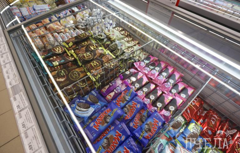 Кому и почему опасно есть мороженое, рассказали эксперты